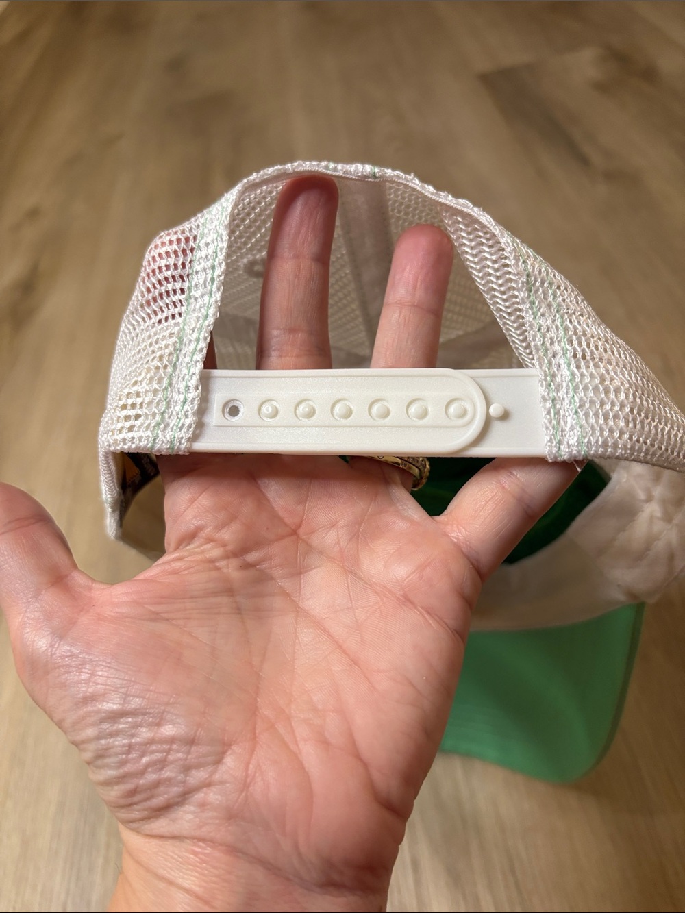 Von Dutch Lime Mint Green Velvet Trucker Hat Good Condition Y2K 90s streetwear - Picture 4 of 7